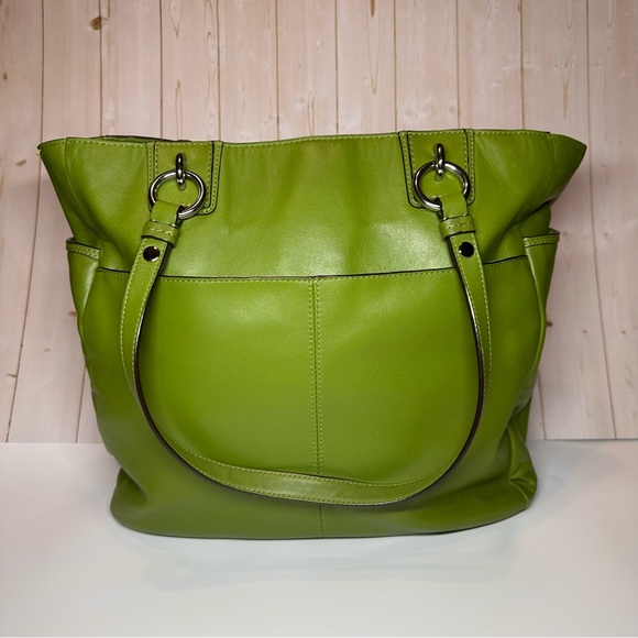 Coach Green Gallery Zipper Tote - Picture 2 of 8
